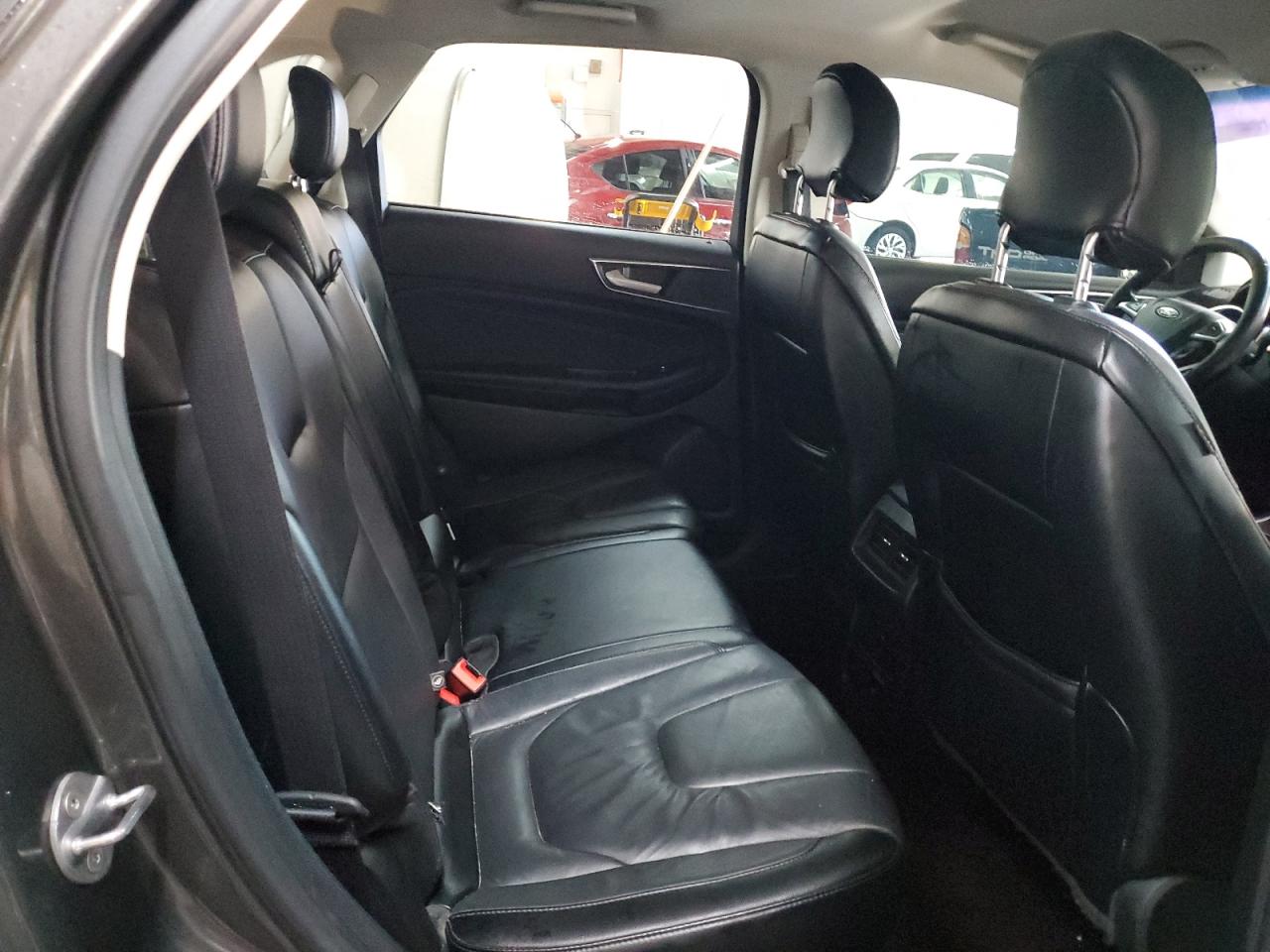 2019 Ford Edge - Image 11