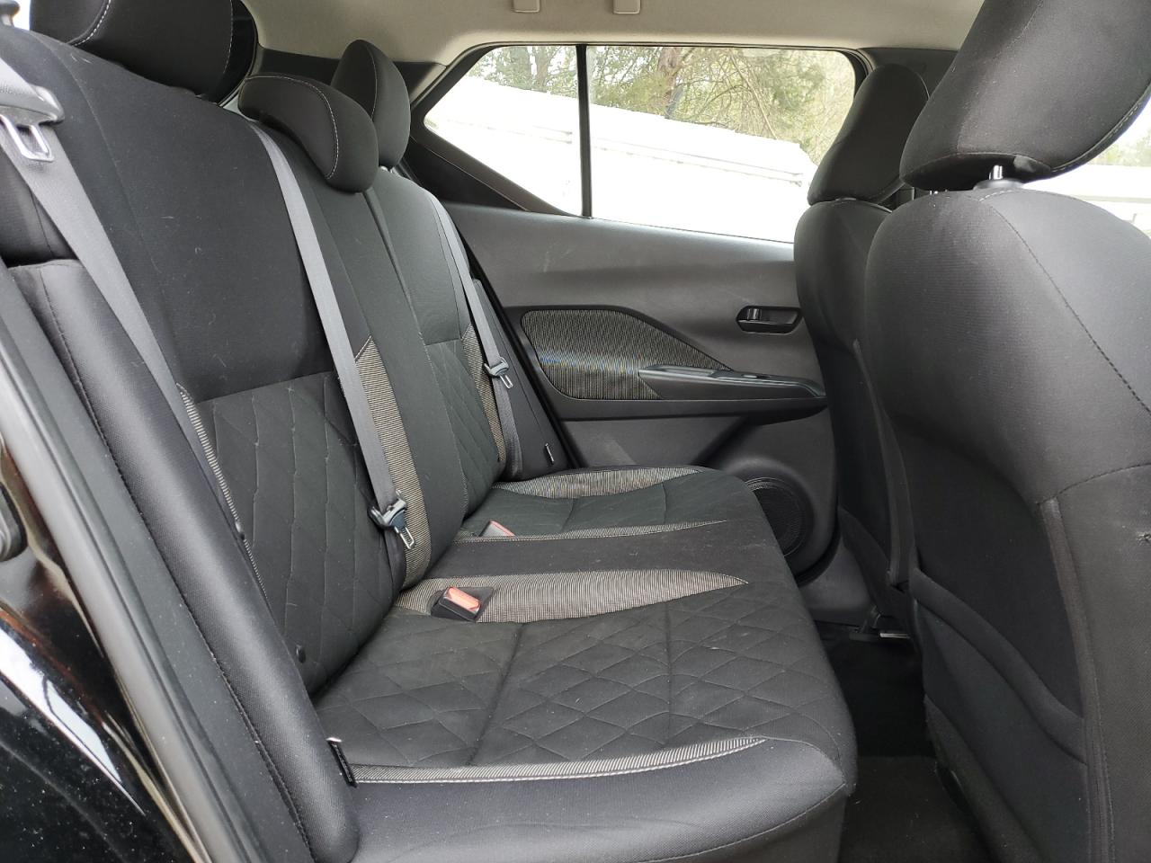 2020 Nissan Kicks - Image 10