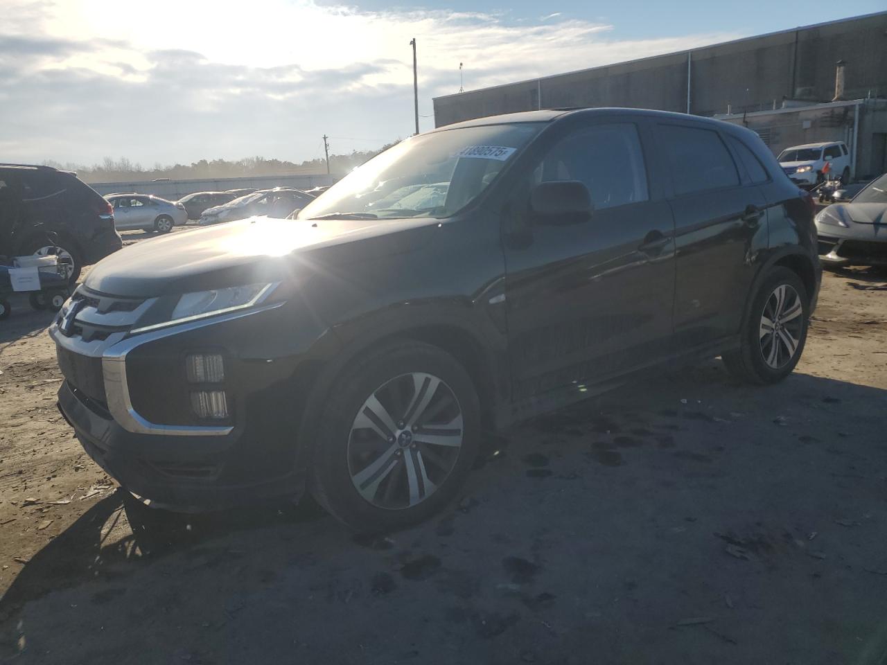 2020 Mitsubishi Outlander - Image 1