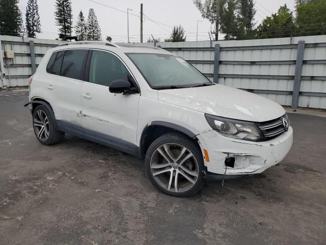  VOLKSWAGEN TIGUAN 2017 Білий