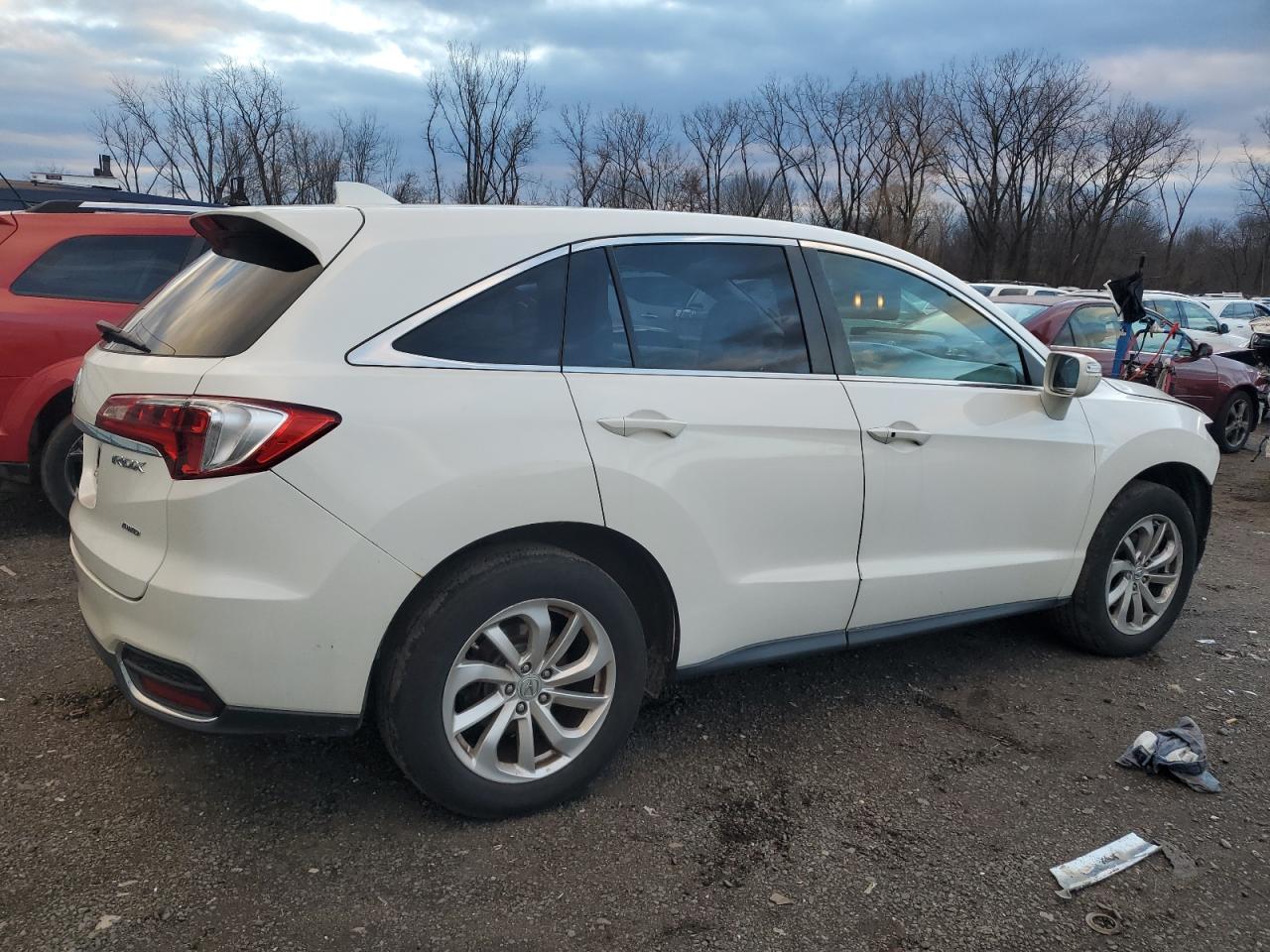 VIN 5J8TB4H55GL009527 2016 ACURA RDX no.3