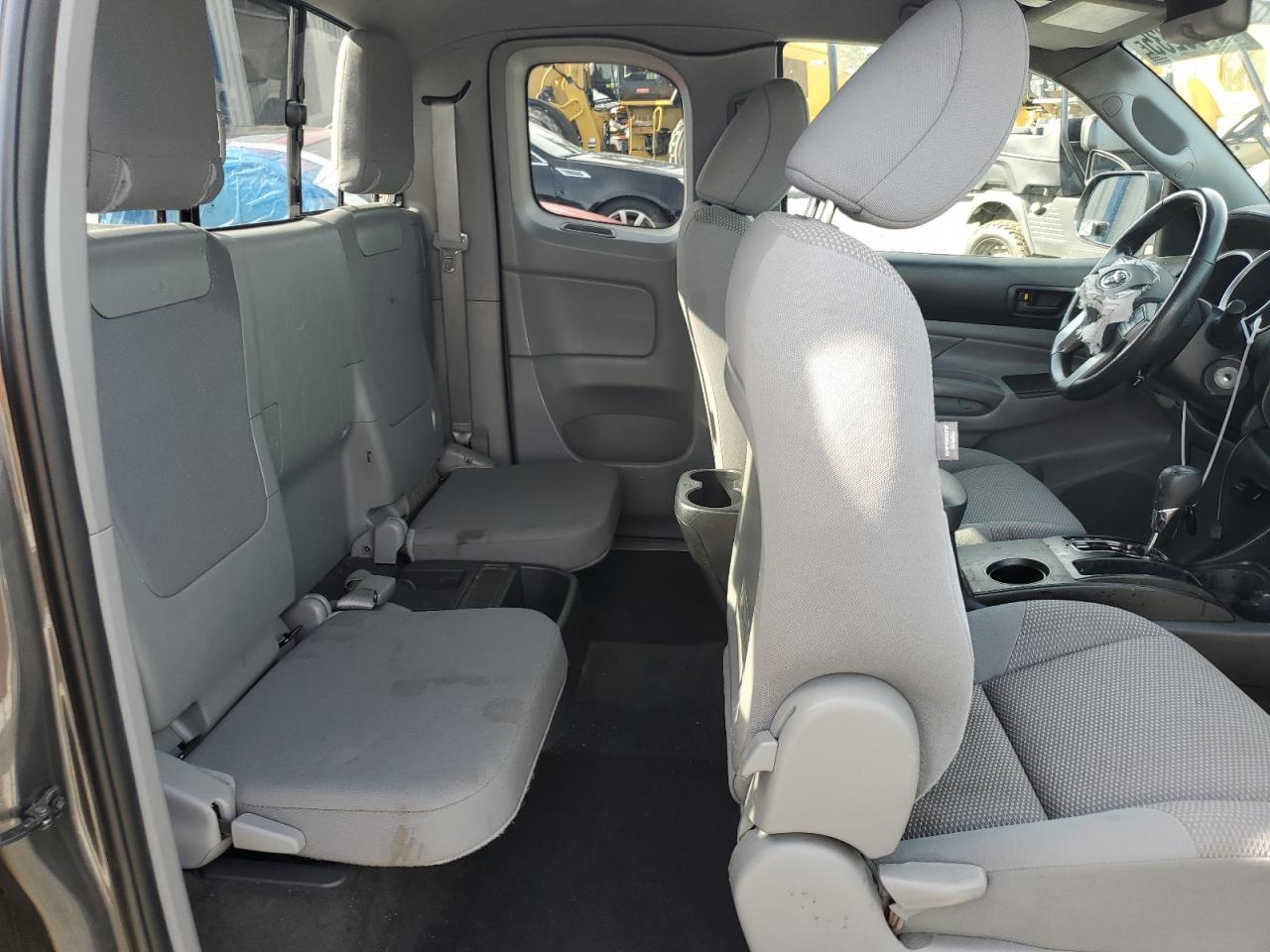 2013 Toyota Tacoma - Image 10