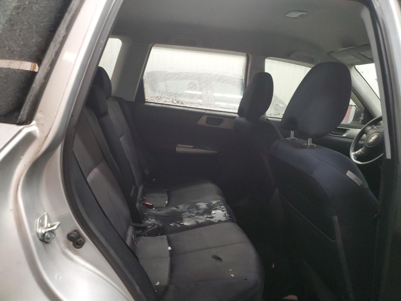 2009 Subaru Forester - Image 12