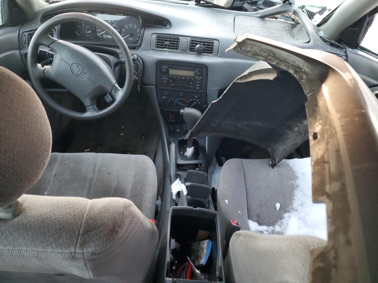 2000 Toyota Camry - Image 8
