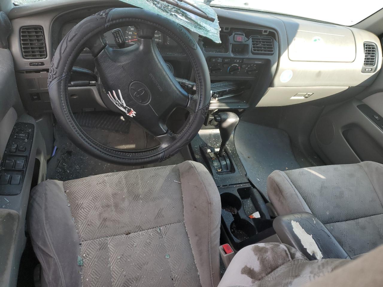 2001 Toyota 4Runner - Image 8
