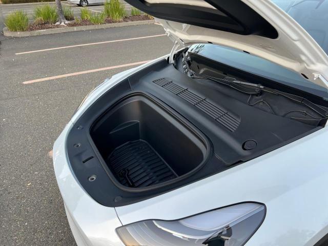  TESLA MODEL Y 2022 White