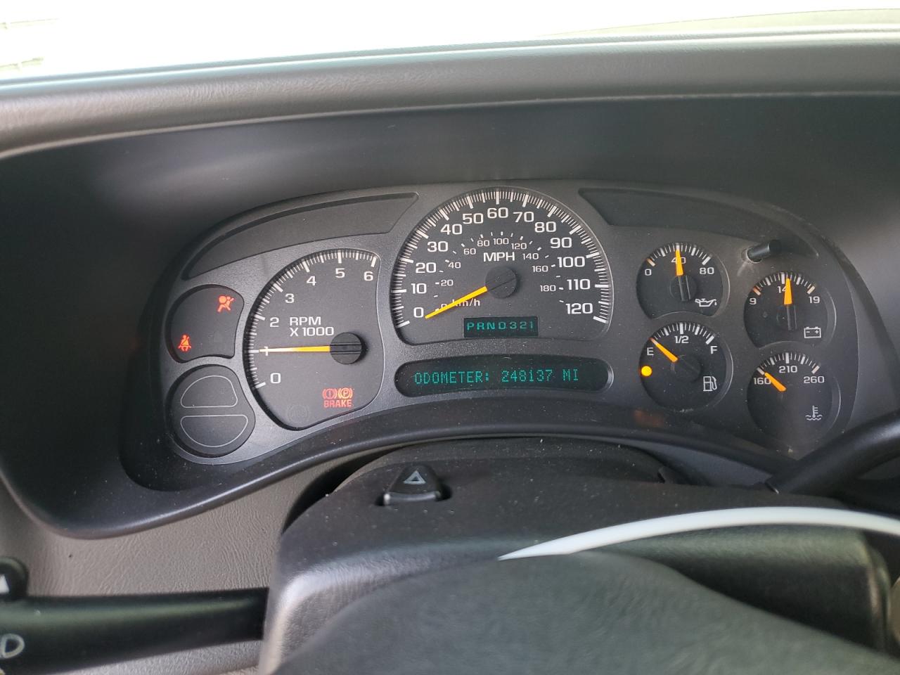 2003 GMC Yukon - Image 9