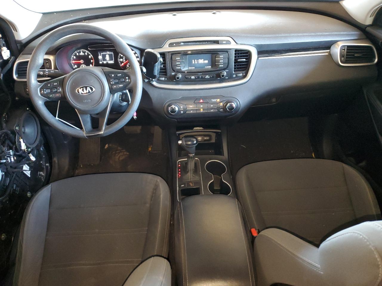 2016 Kia Sorento - Image 8