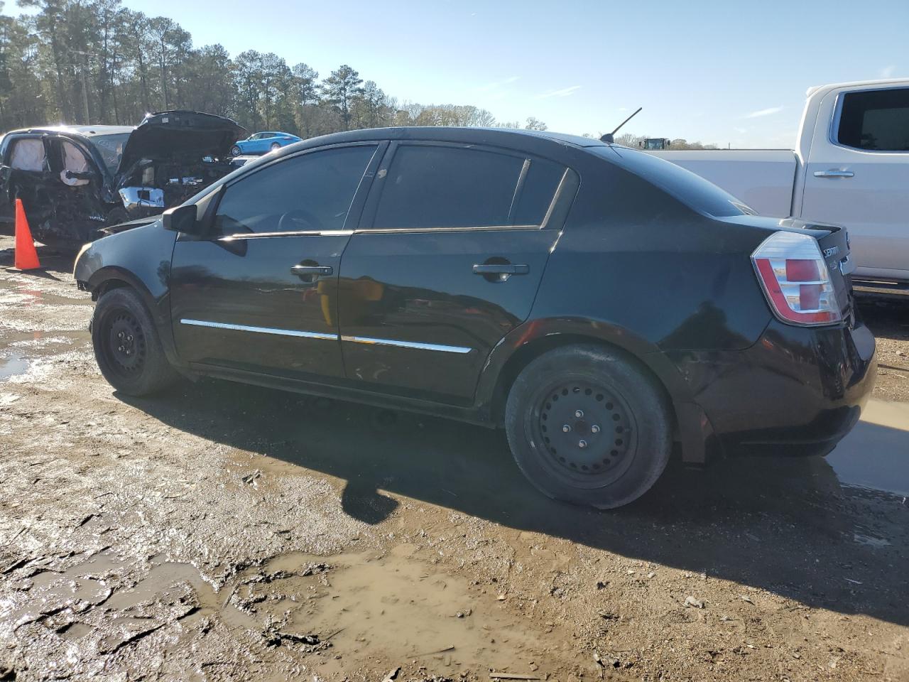 2010 Nissan Sentra - Image 2
