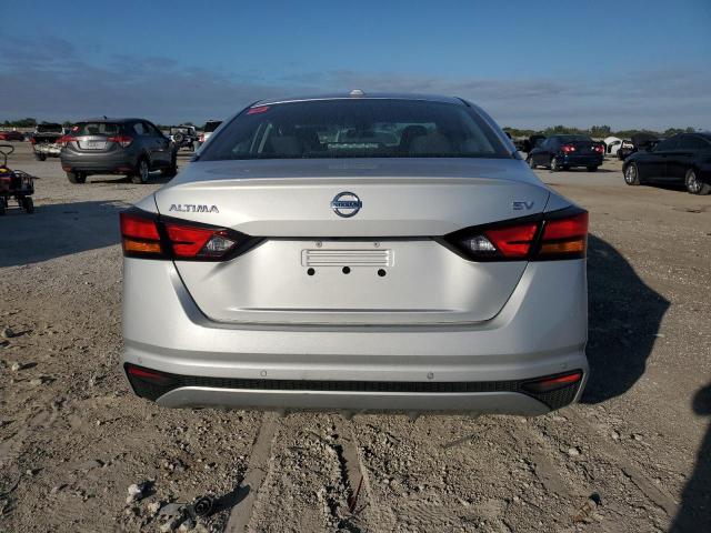  NISSAN ALTIMA 2022 Серебристый