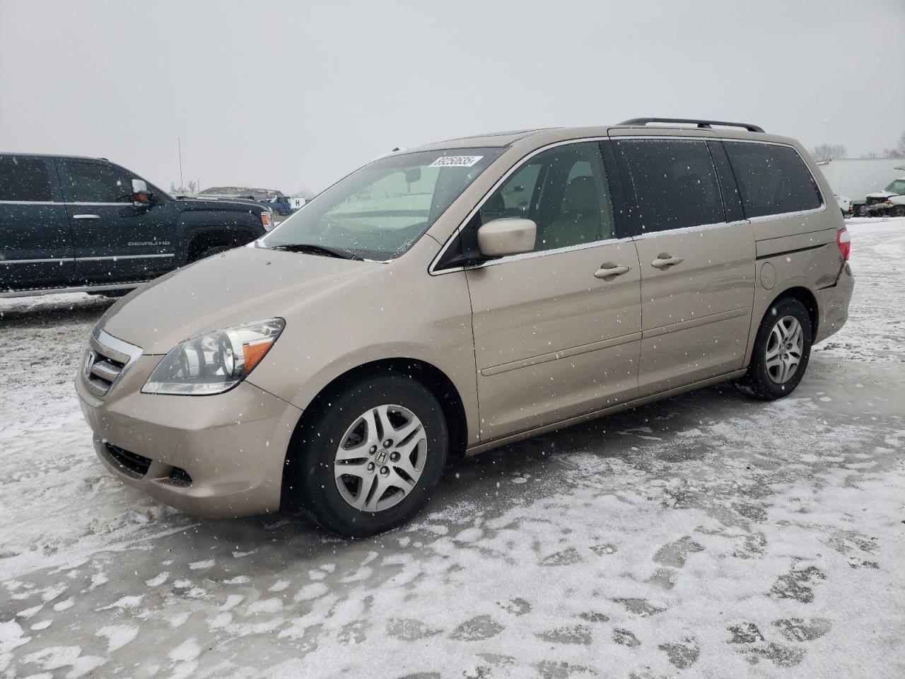 2005 Honda Odyssey - Image 1