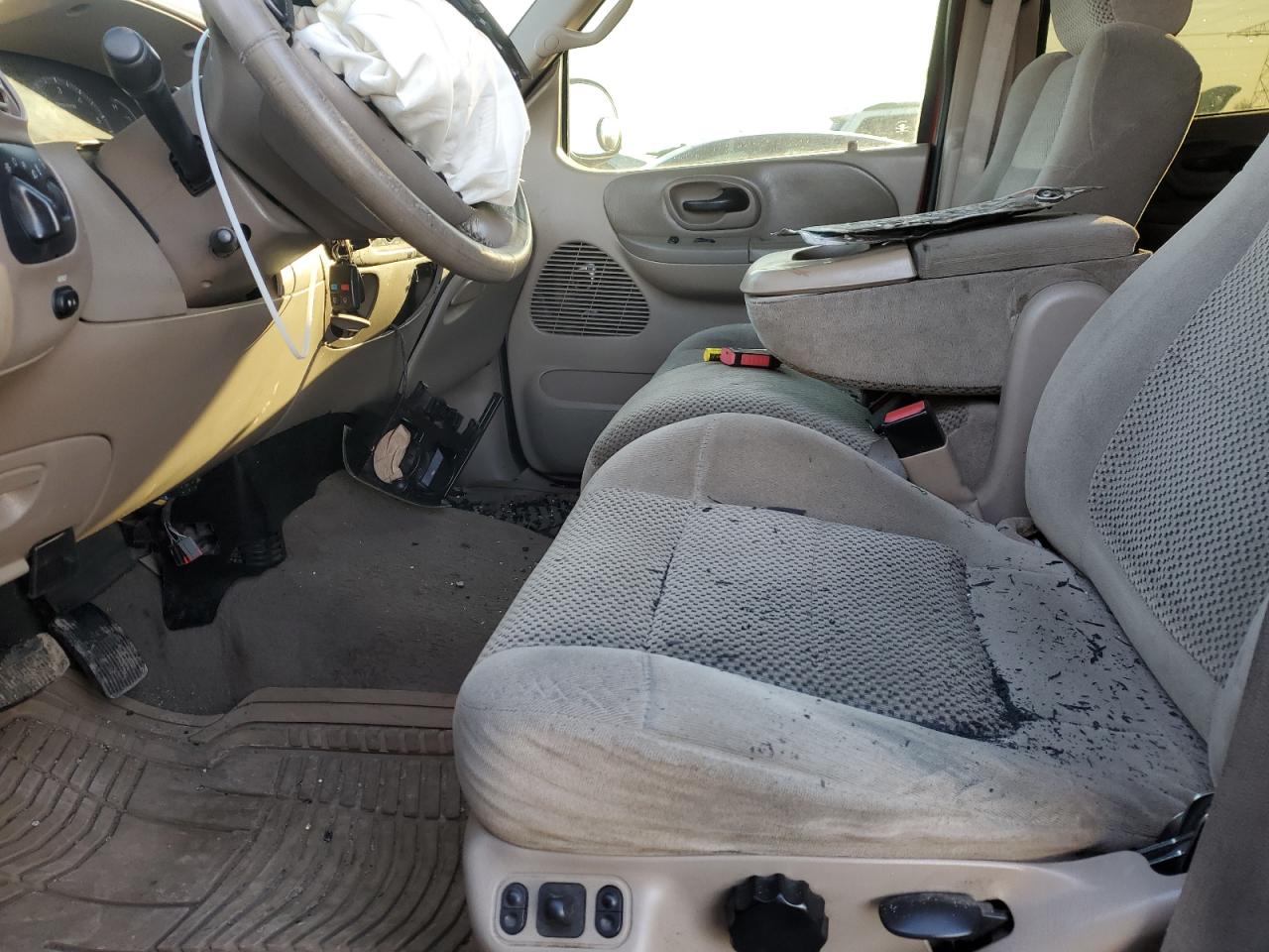 2001 Ford F-150 - Image 7