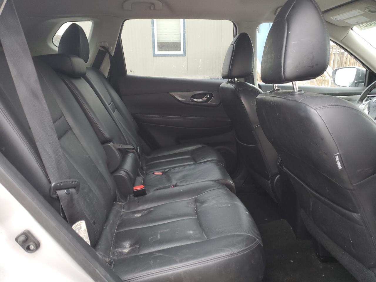 2015 Nissan Rogue - Image 12