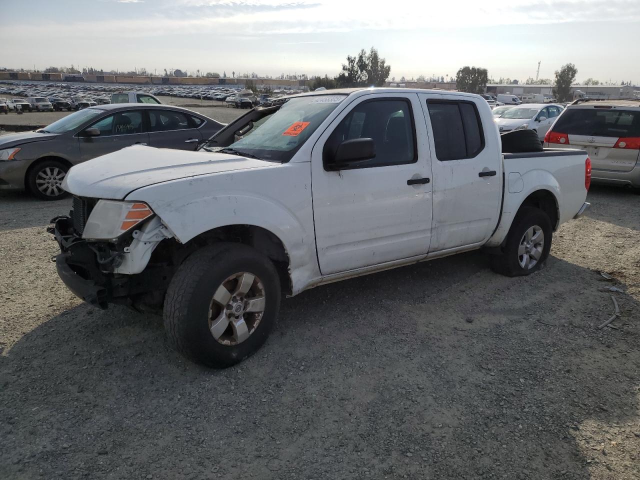 2013 Nissan Navara (Frontier) - Image 1