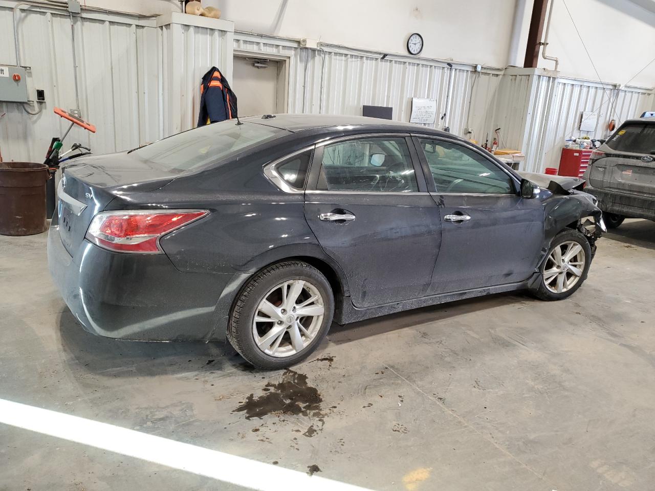 2015 Nissan Altima - Image 3