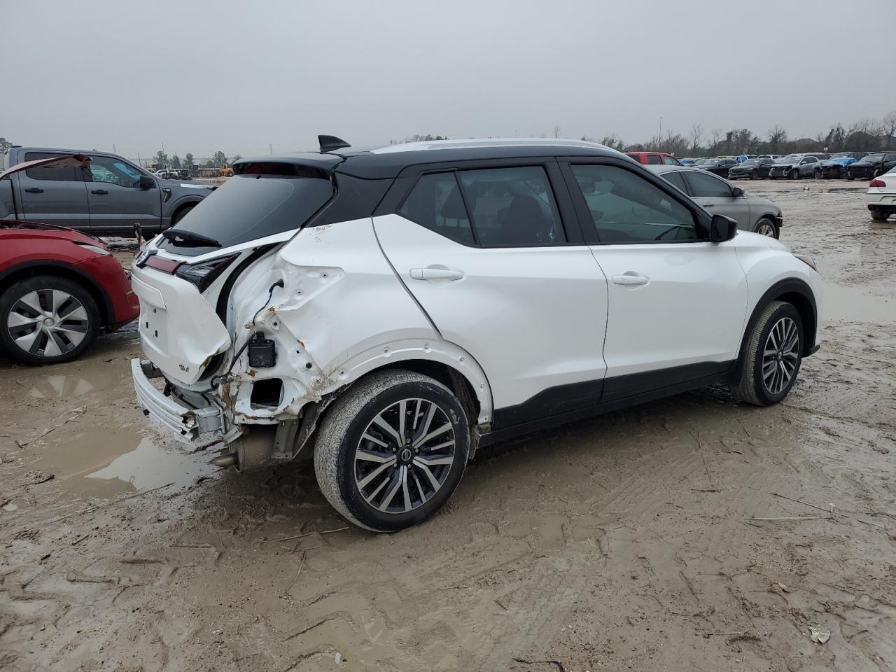 2021 Nissan Kicks - Image 3