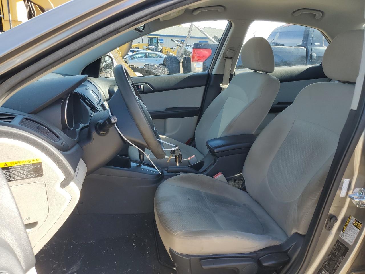 2010 Kia Forte - Image 7