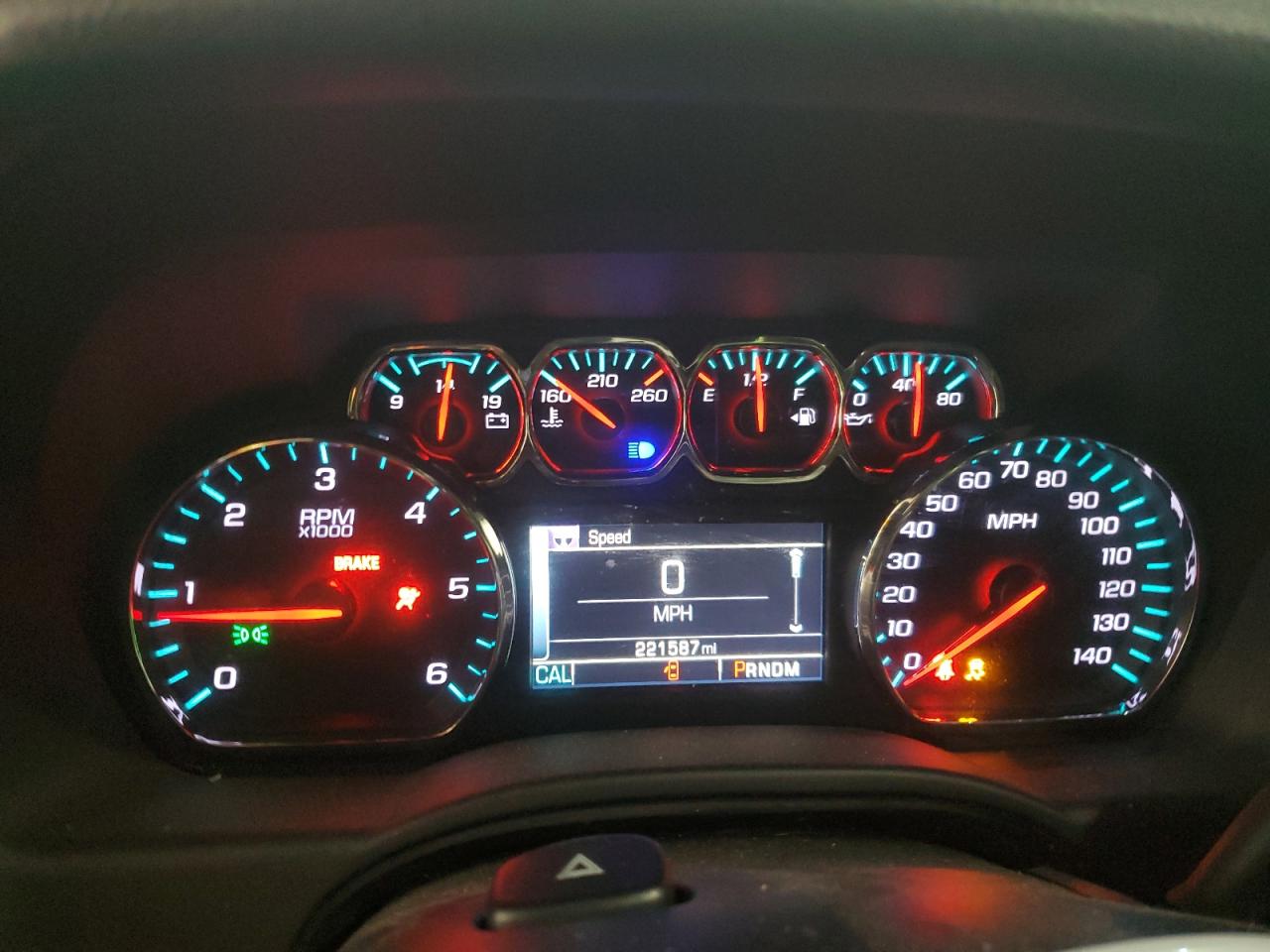 2016 Chevrolet Suburban - Image 9