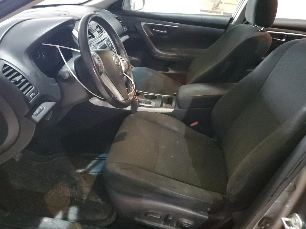 2015 Nissan Altima - Image 7