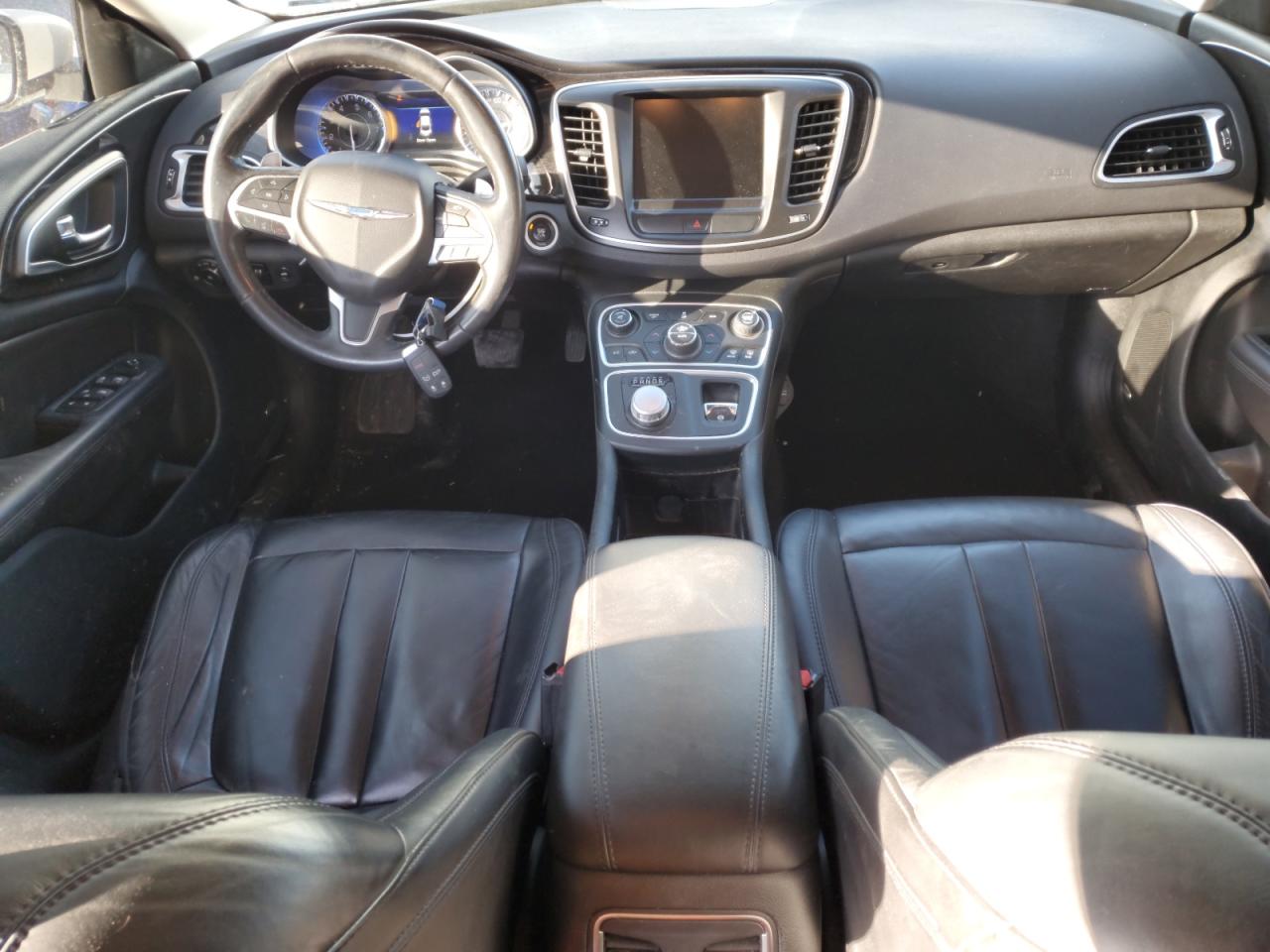 2015 Chrysler 200 - Image 8