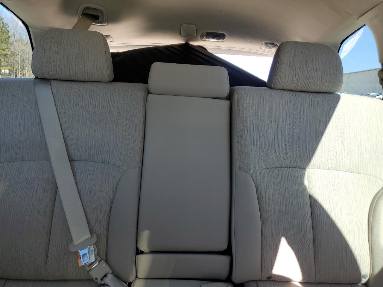 2014 Subaru Outback - Image 10