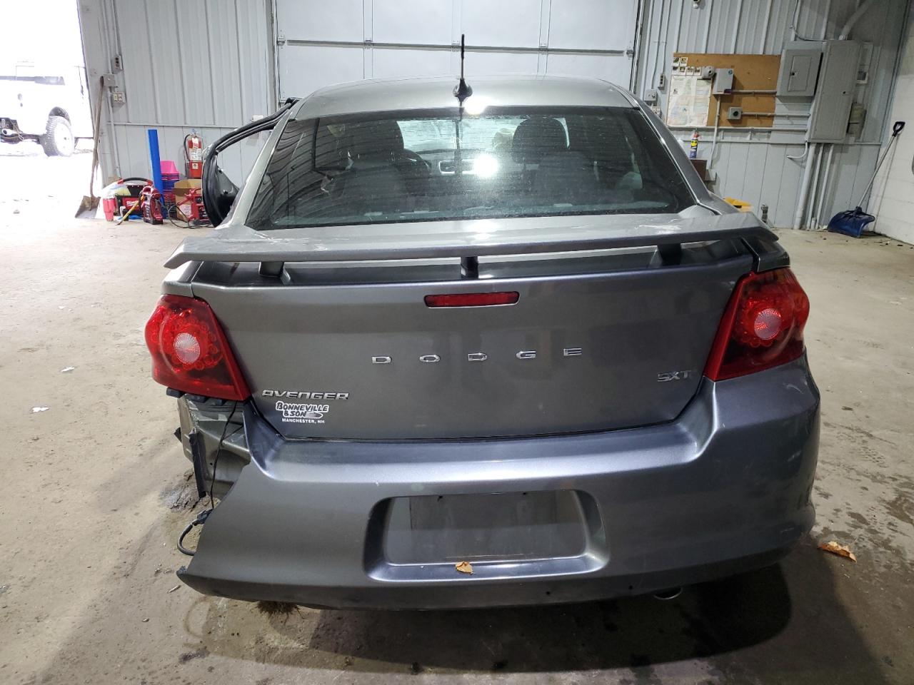 2012 Dodge Avenger - Image 6