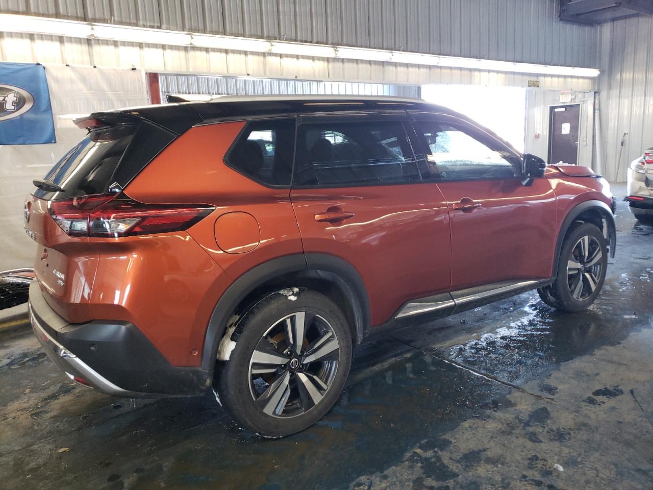 2021 Nissan Rogue - Image 3