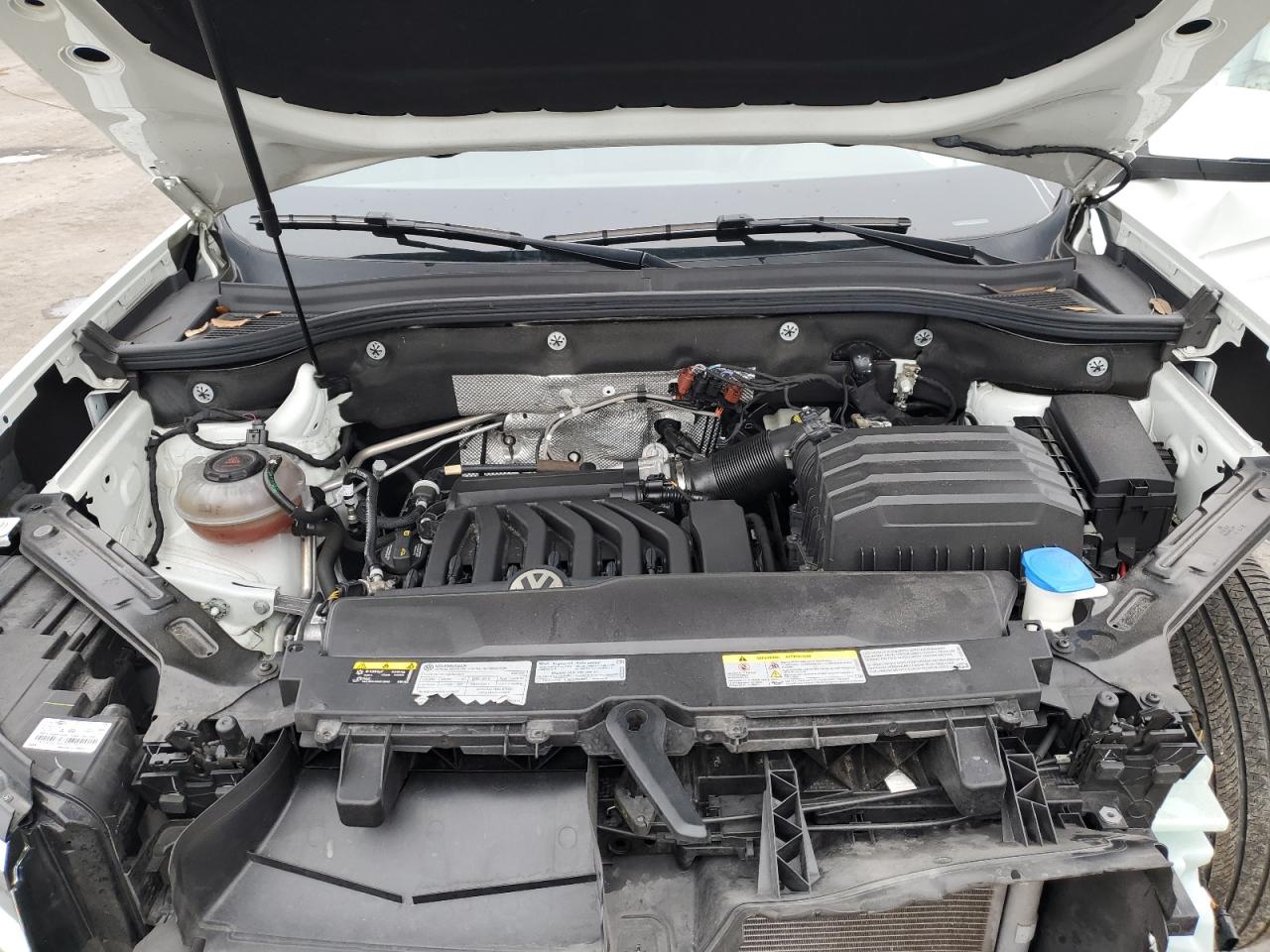 2021 Volkswagen Atlas - Image 12