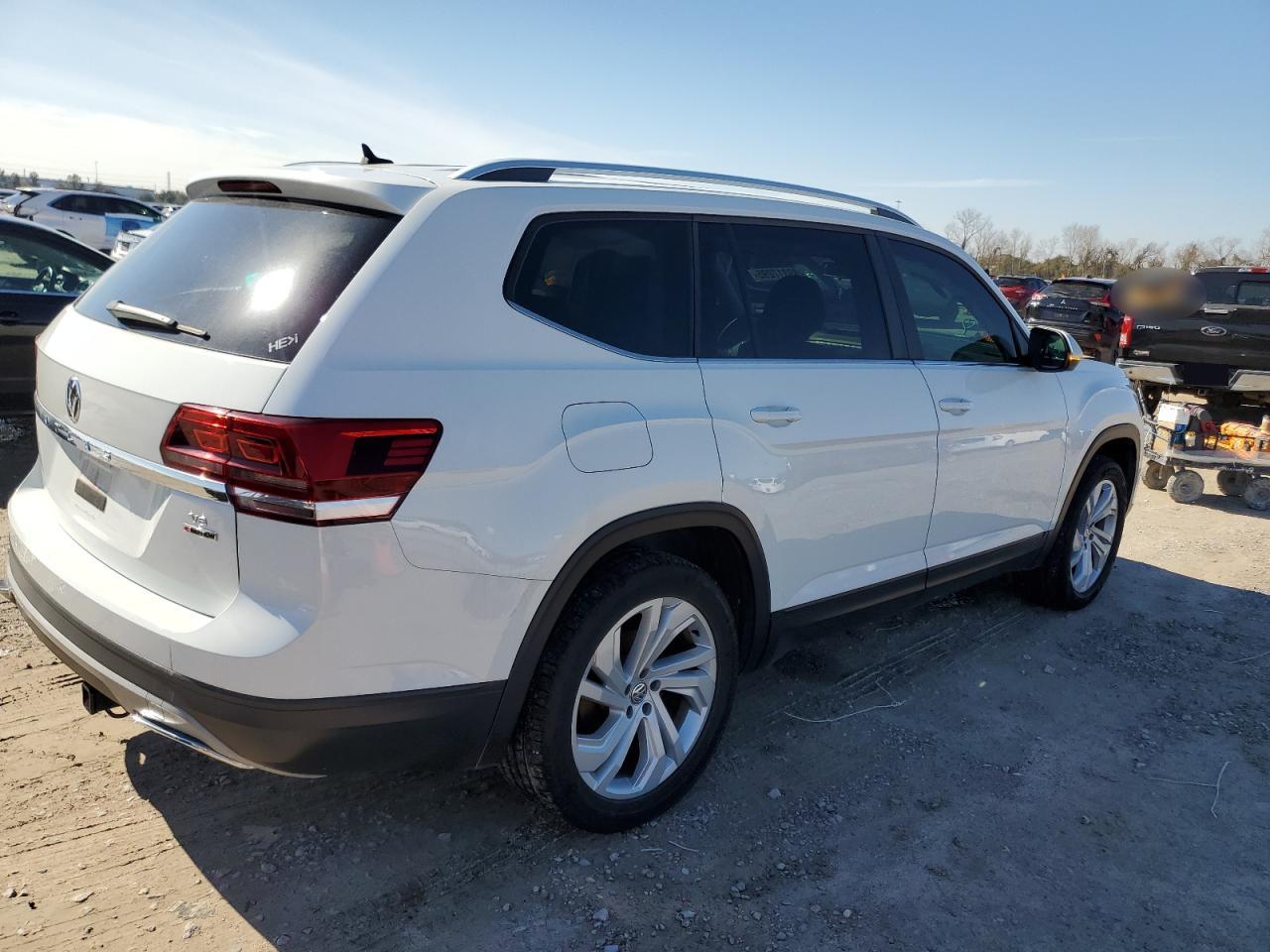 2018 Volkswagen Atlas - Image 3