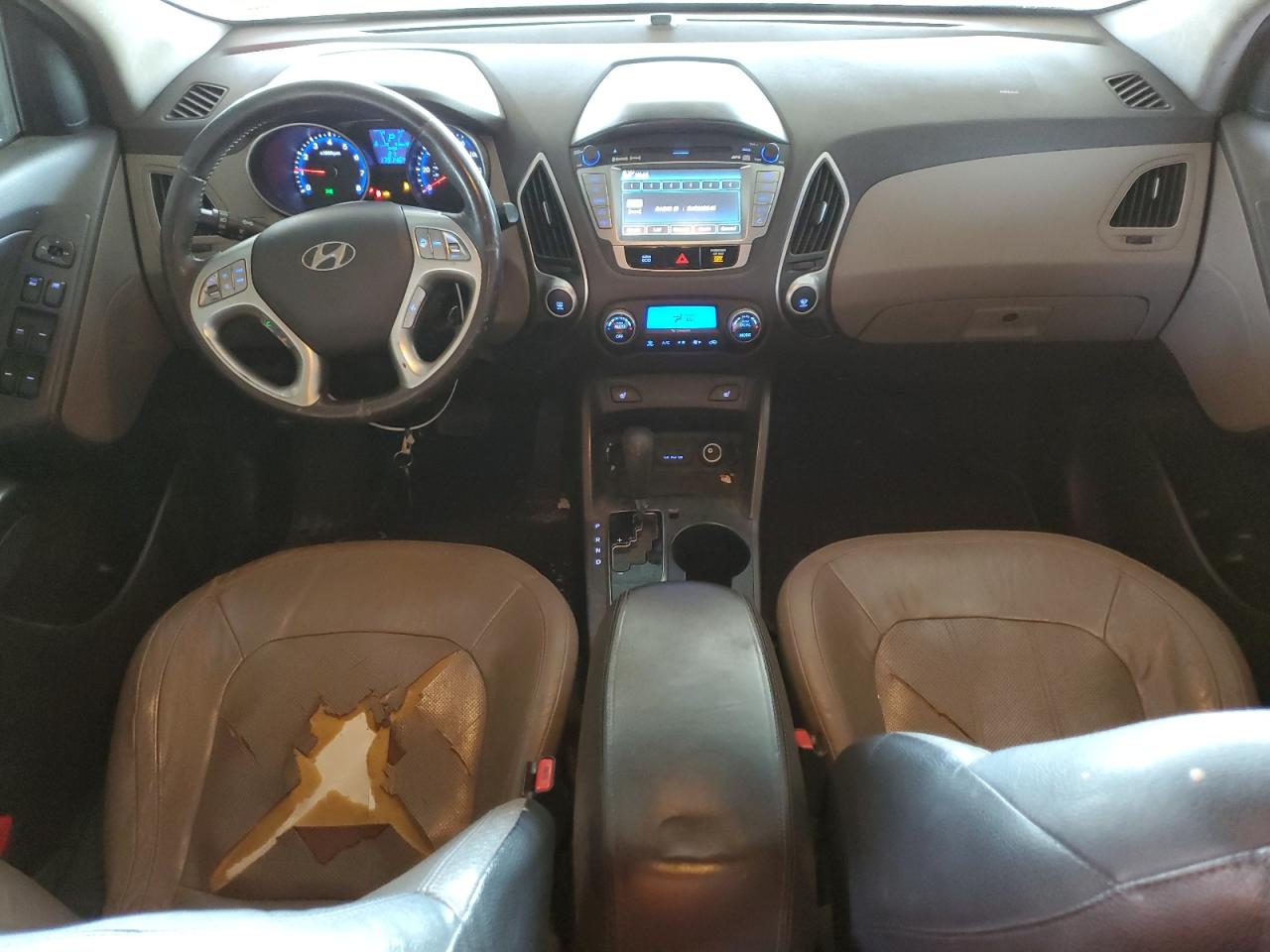 2012 Hyundai Tucson - Image 8