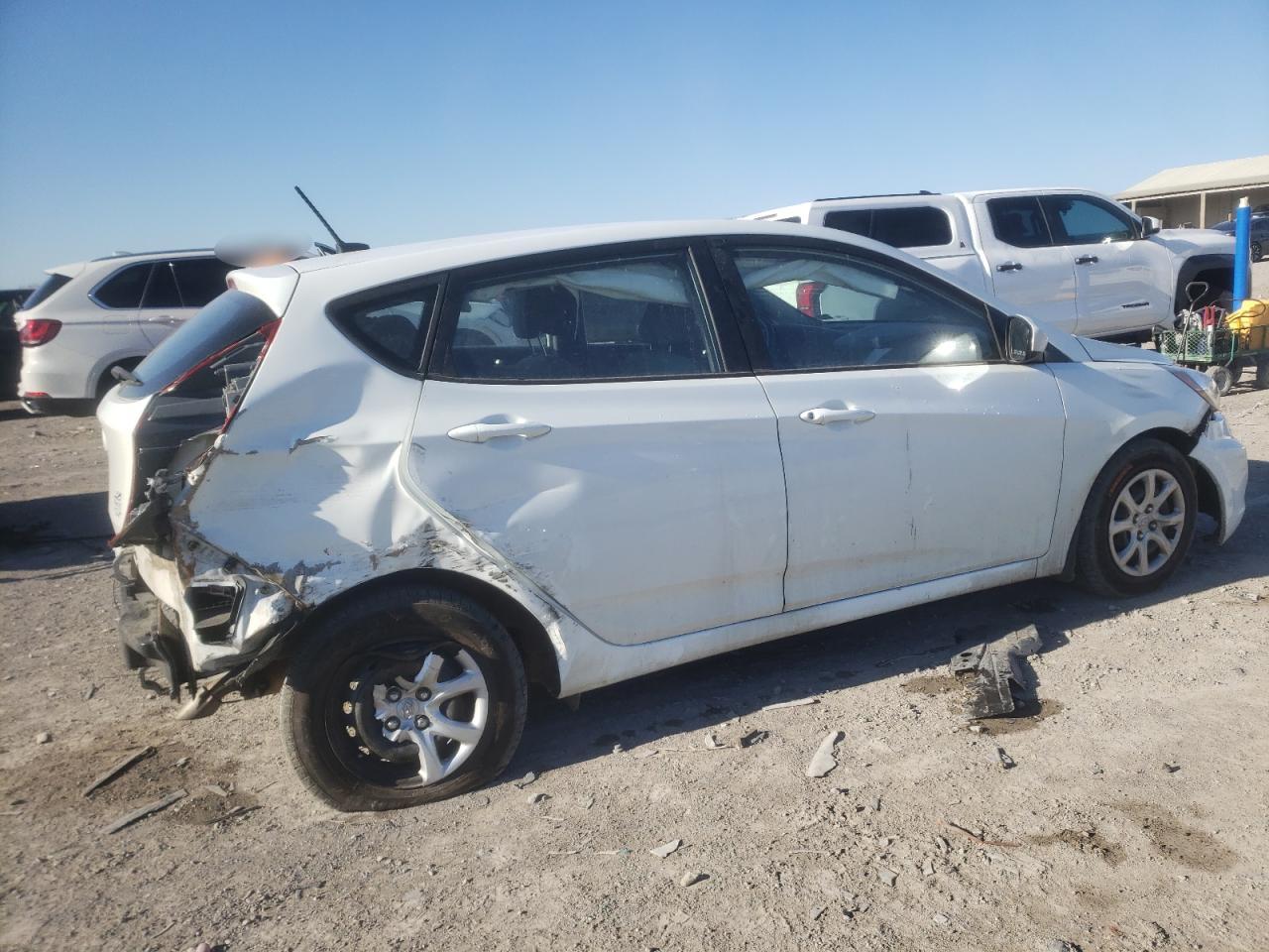 2014 Hyundai Accent - Image 3
