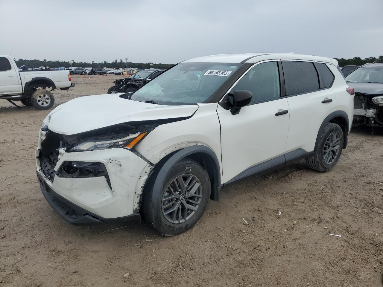2021 Nissan Rogue - Image 1