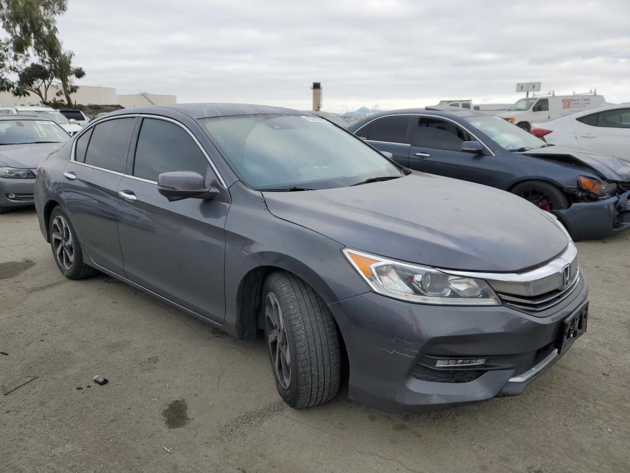 2017 Honda Accord - Image 4