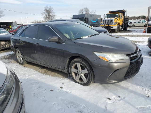  TOYOTA CAMRY 2015 Серый