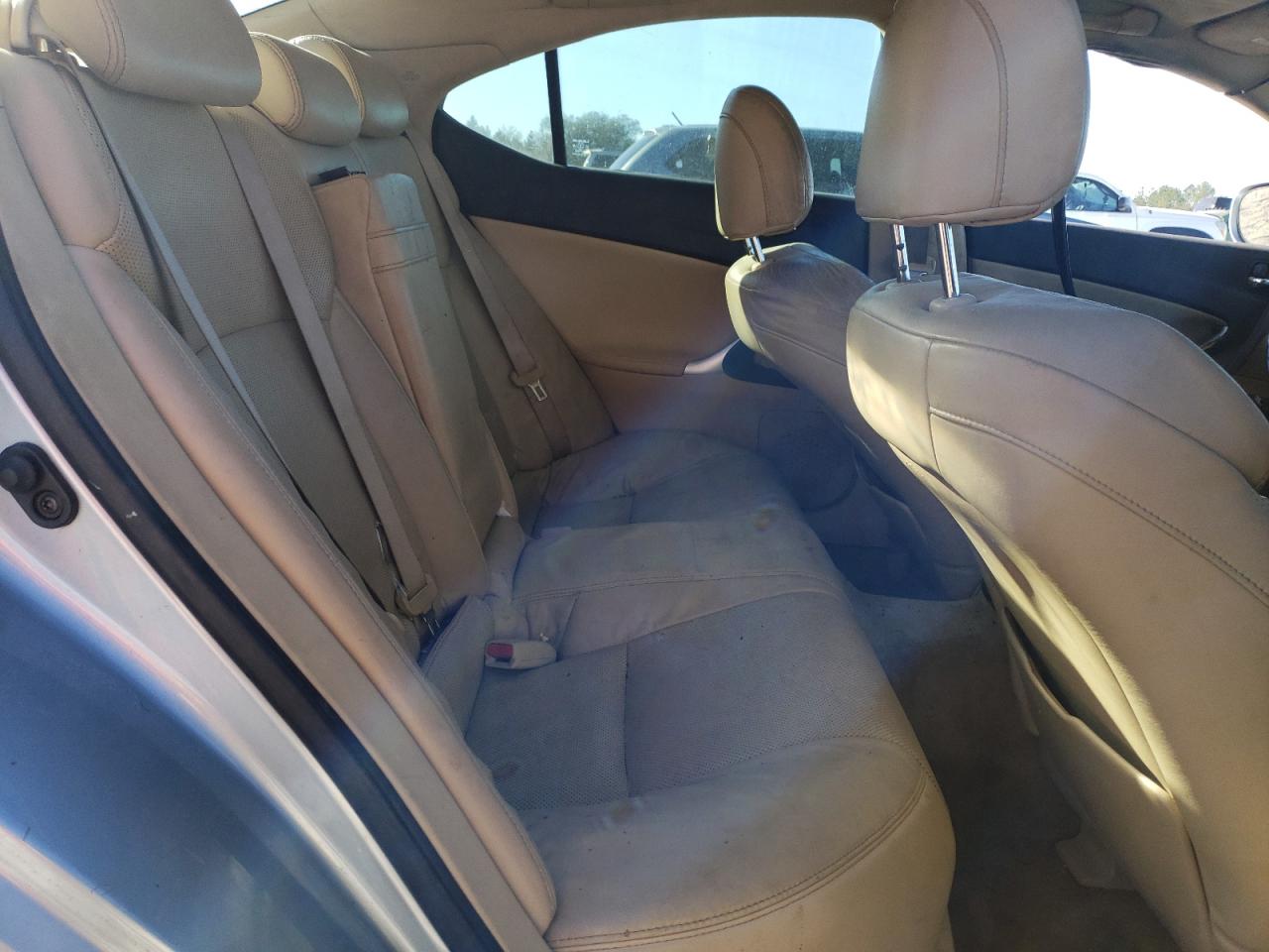 2006 Lexus IS - Image 10