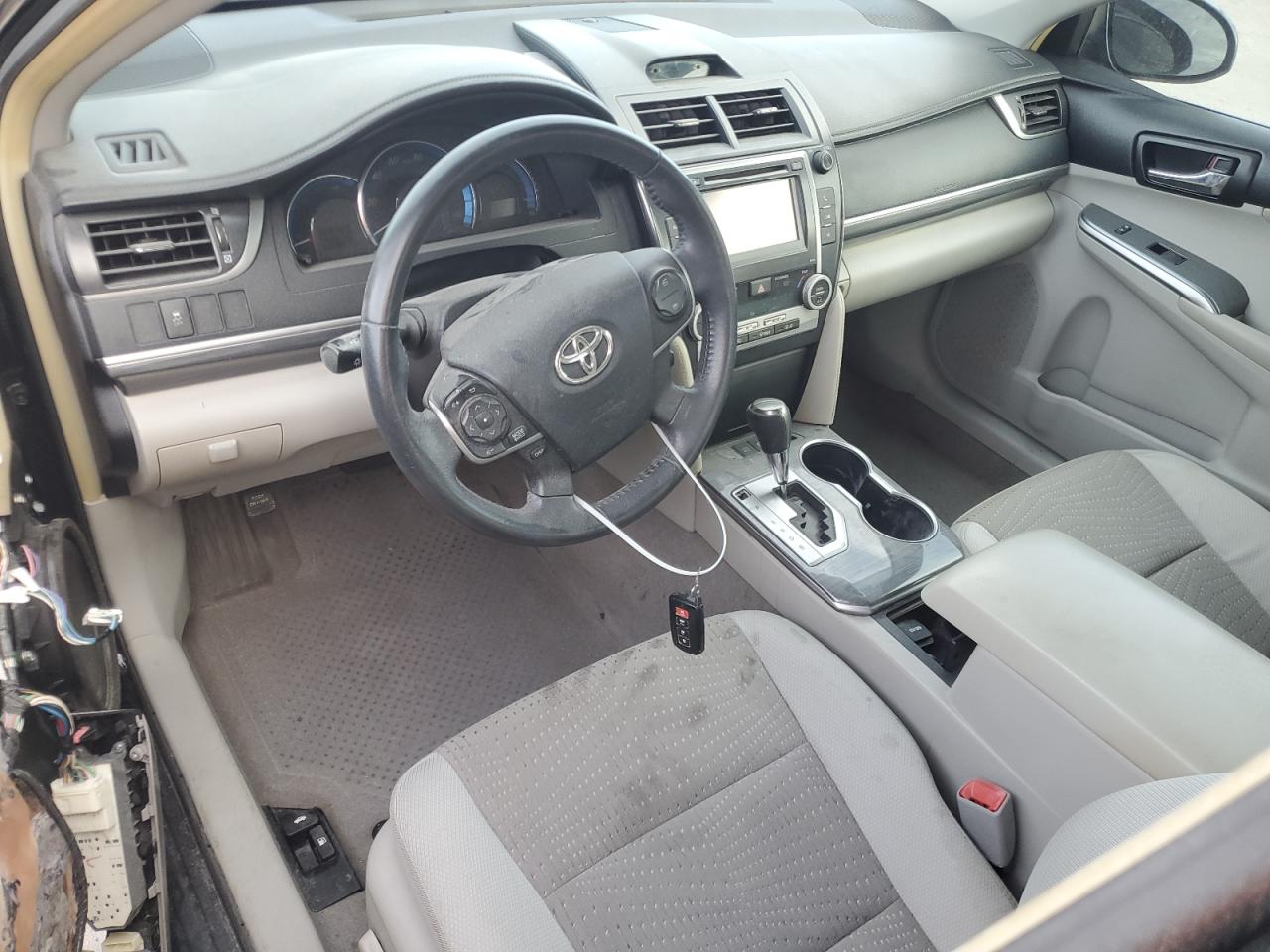 2013 Toyota Camry - Image 8