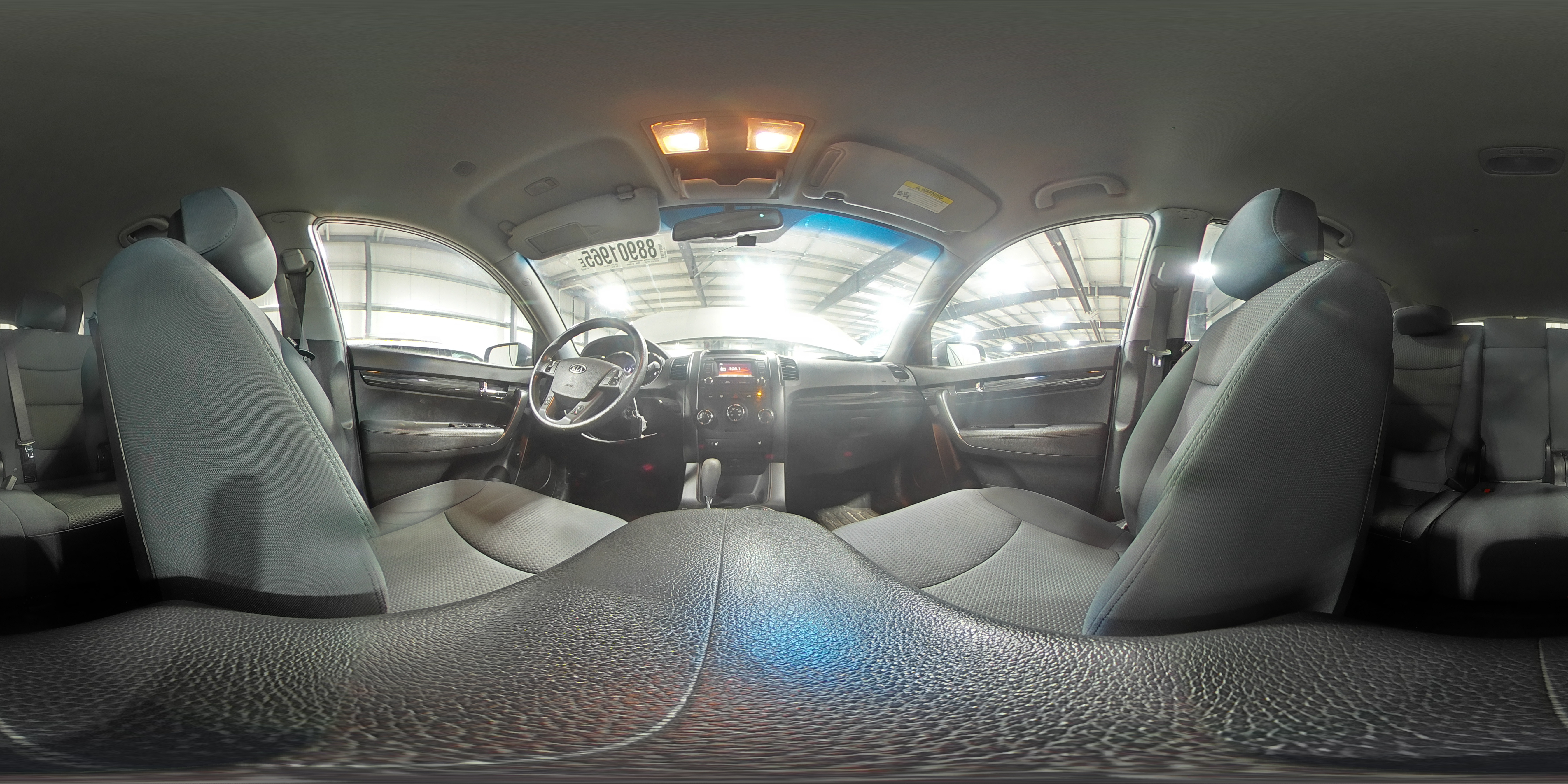 2013 Kia Sorento - Image 13