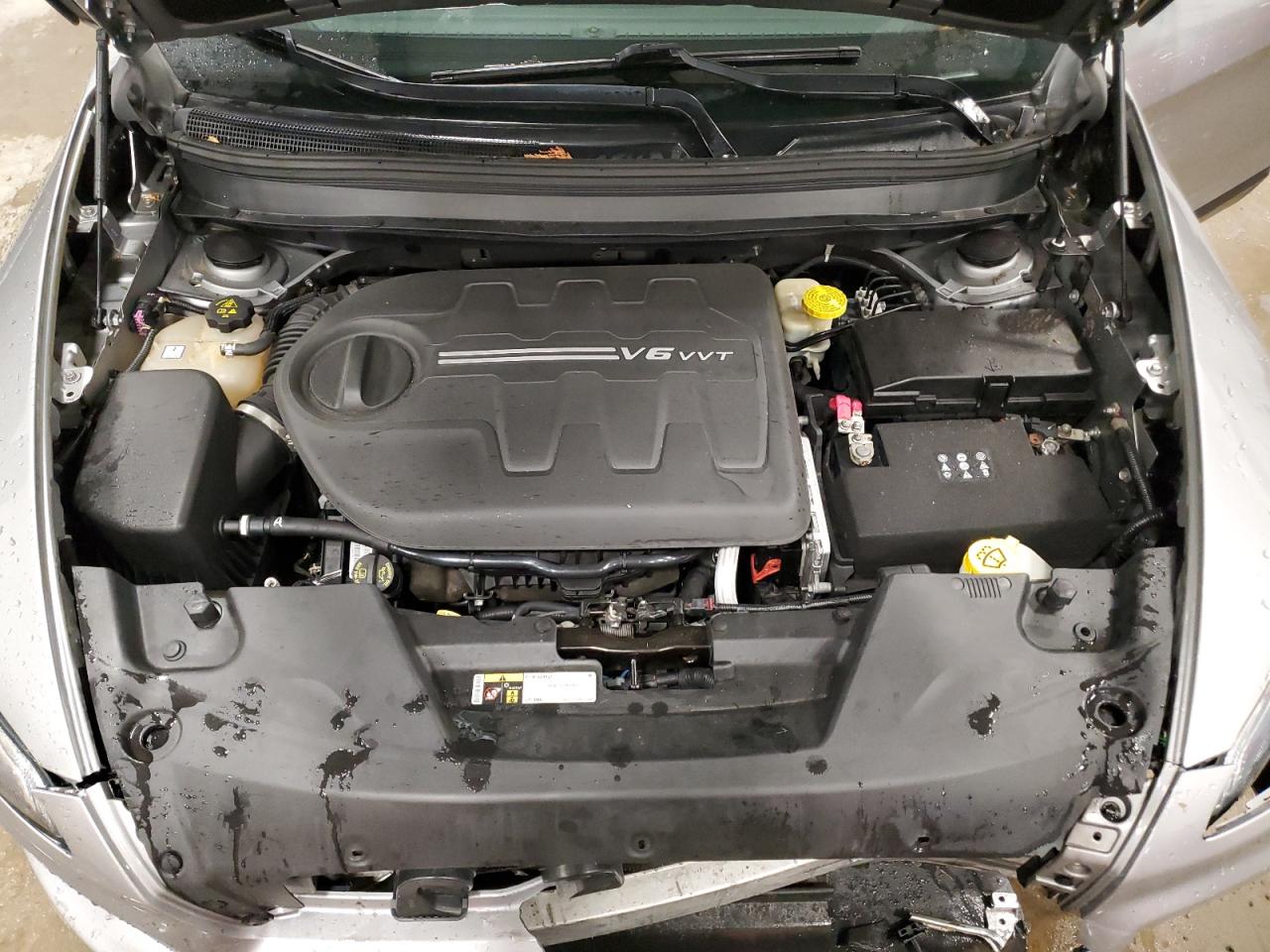 2016 Jeep Grand Cherokee - Image 12