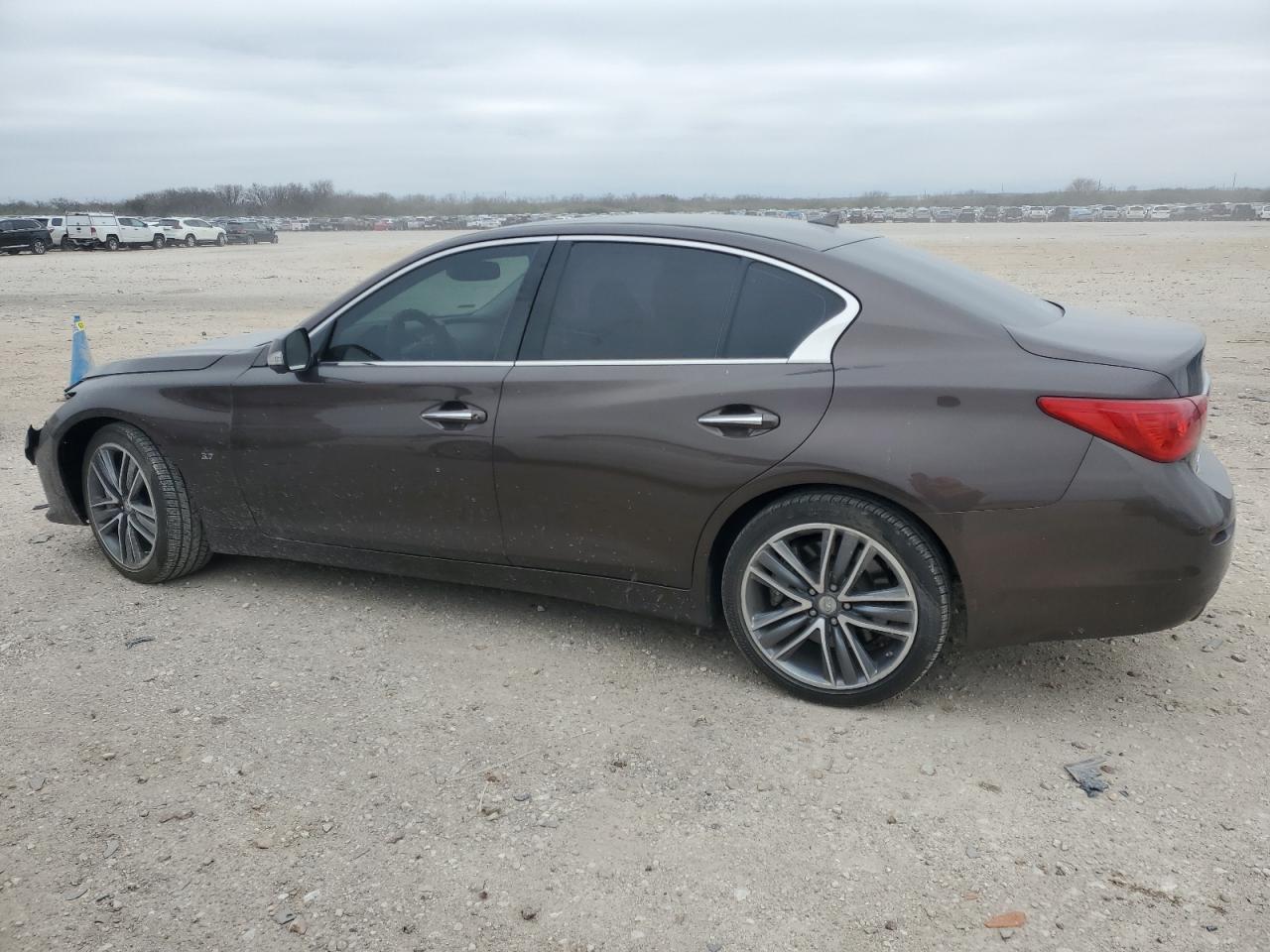 2015 Infiniti Q50 - Image 2