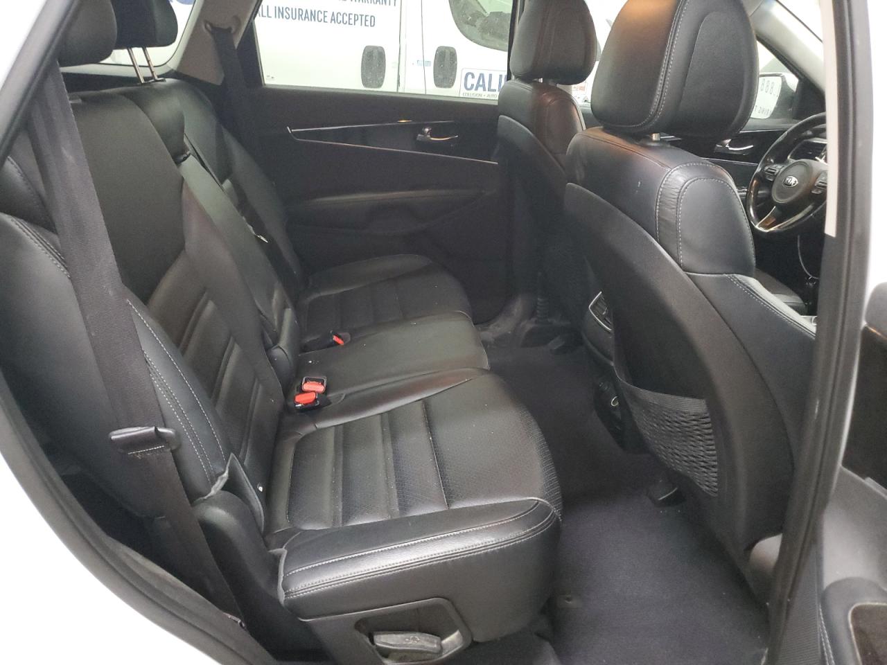 2016 Kia Sorento - Image 12