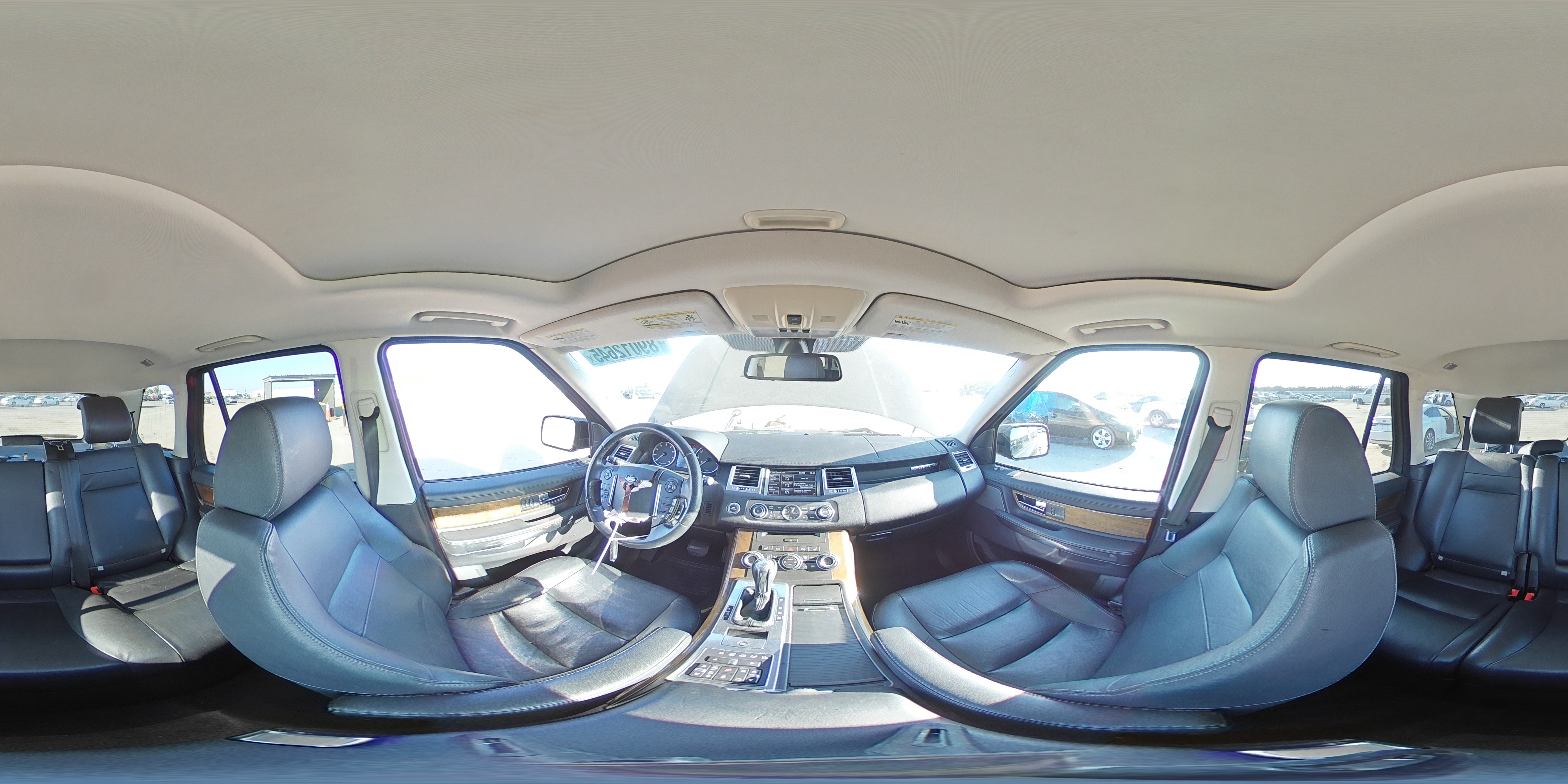 2013 Land Rover Range Rover - Image 14