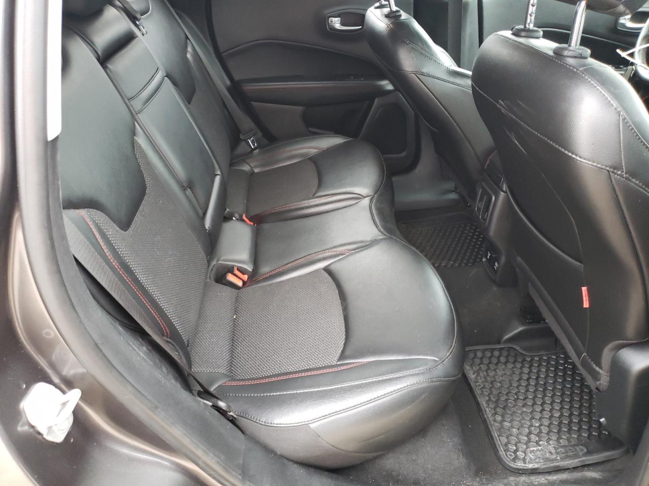 2019 Jeep Compass - Image 10