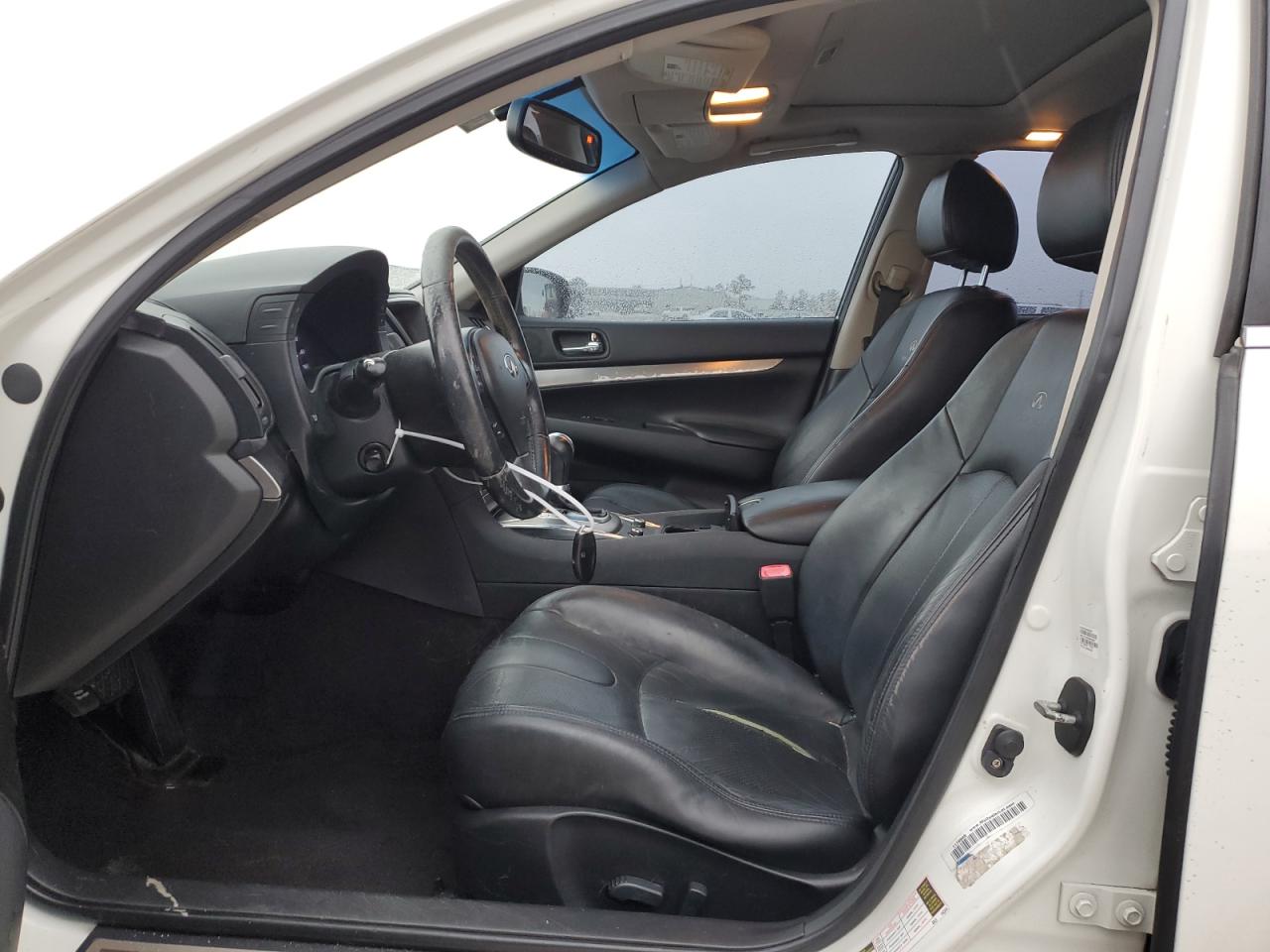 2011 Infiniti G - Image 7