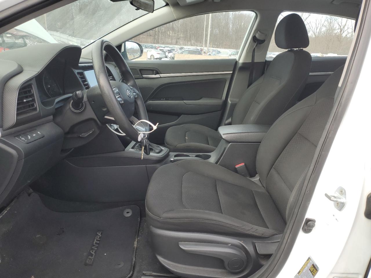 2019 Hyundai Elantra - Image 7
