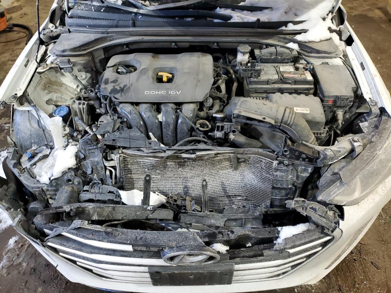 2018 Hyundai Elantra - Image 13