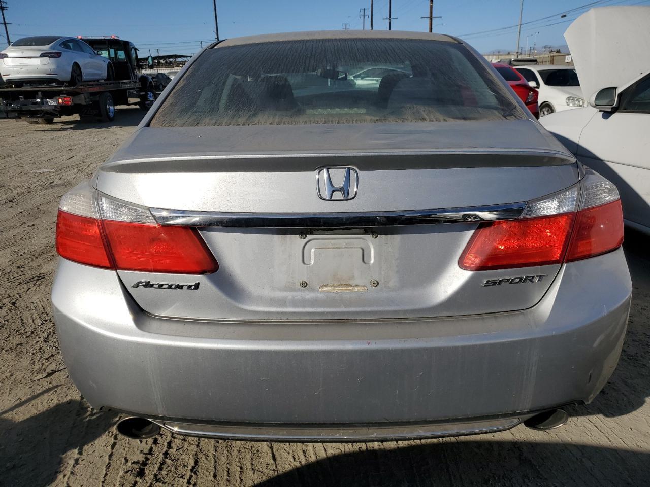 2015 Honda Accord - Image 6