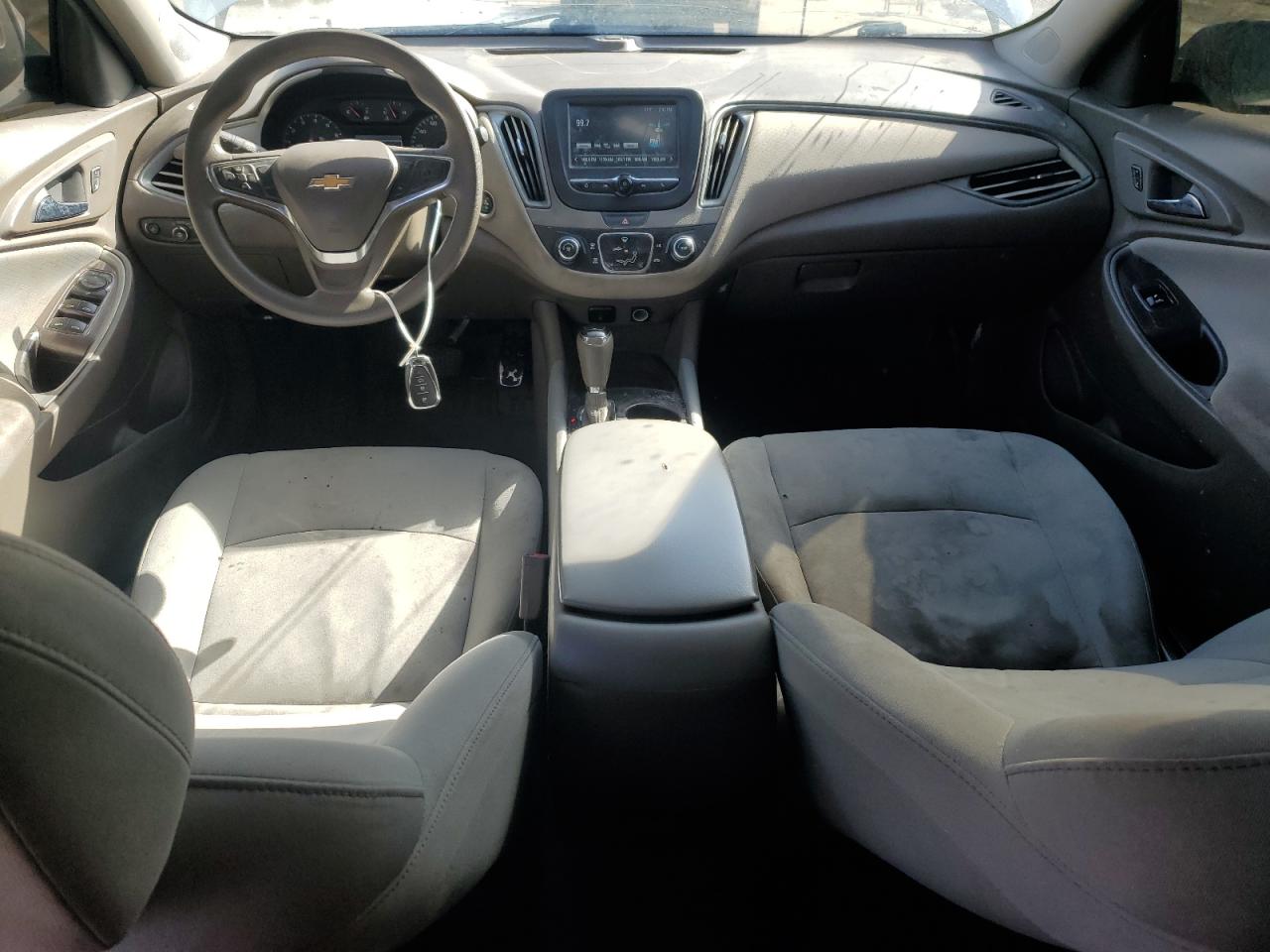2017 Chevrolet Malibu - Image 8