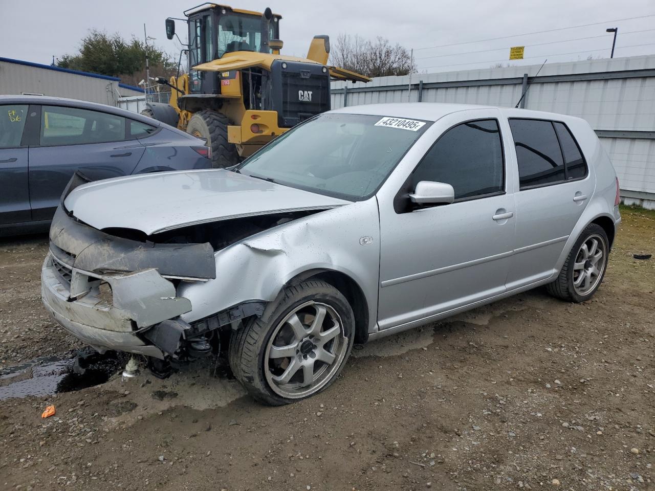 2005 Volkswagen Golf - Image 1