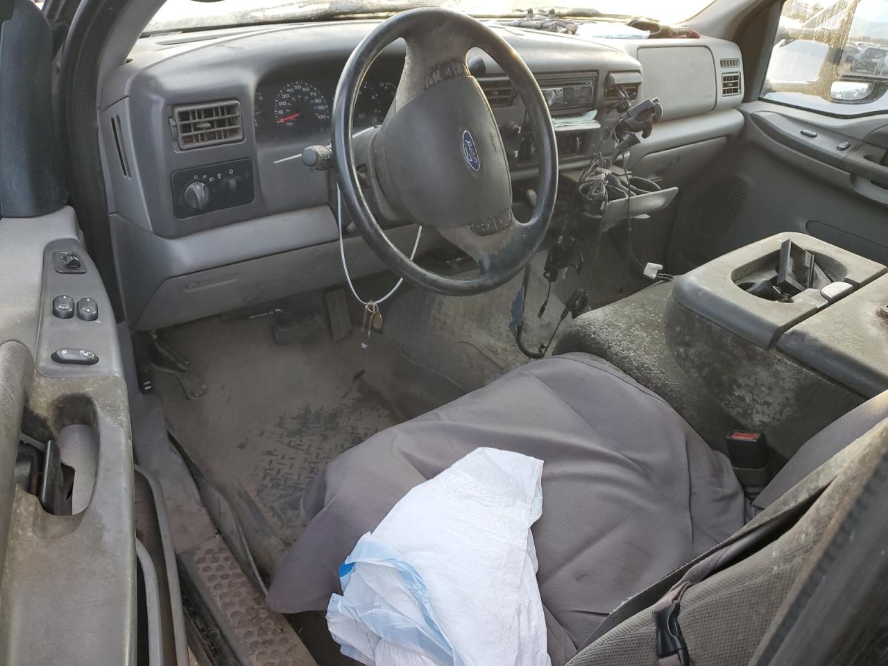2003 Ford F250 - Image 8