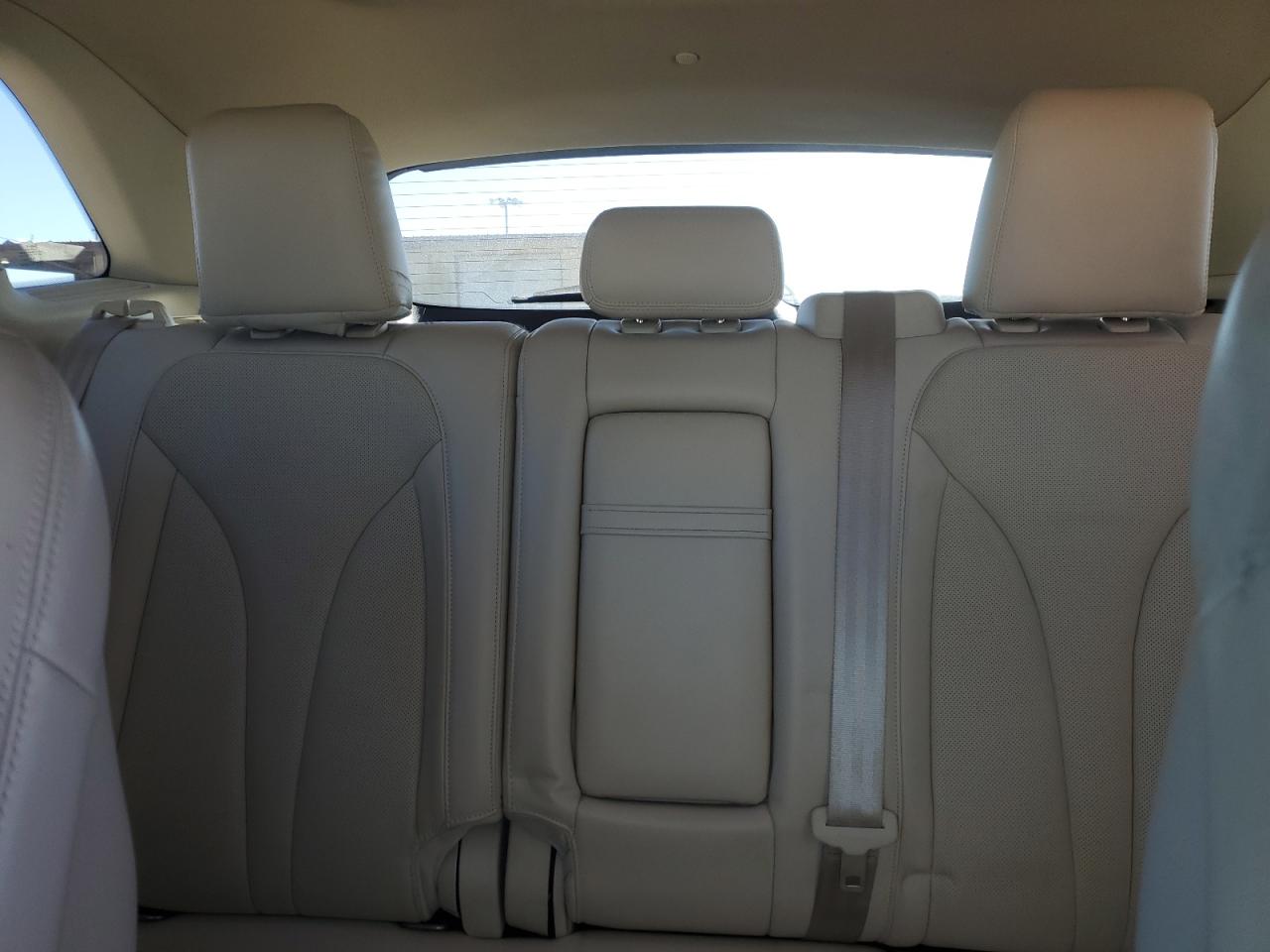 2015 Lincoln MKZ - Image 10
